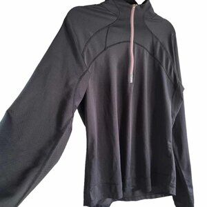 Mountain Equipment Co-op running top with thumb holes. EUC